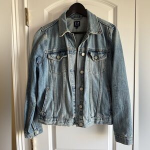 Gap Light Blue Denim Jacket, size M, EUC!